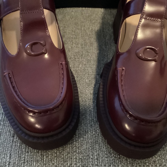 COACH Women's Liv Leather Mary Jane Flats, size 8.5 - Picture 2 of 13